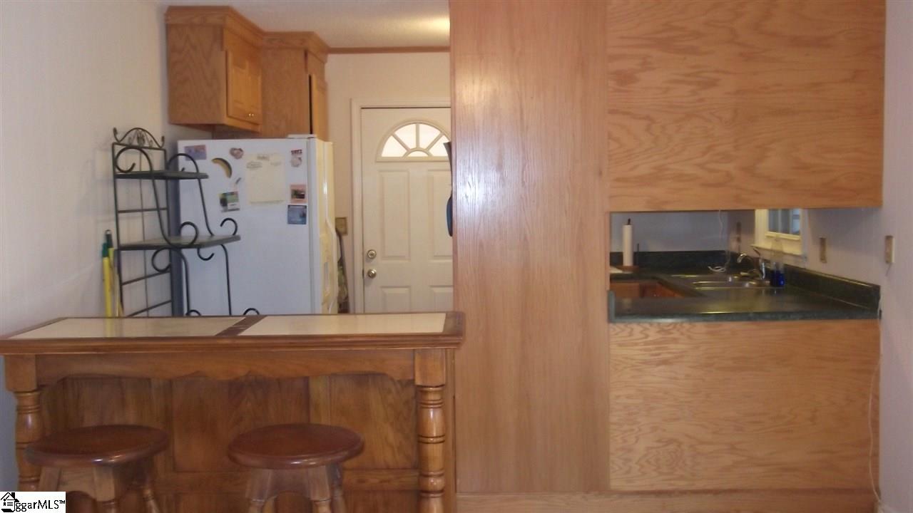105 Old Trail Road Greenville, SC 29607 - Photo 4 of 10