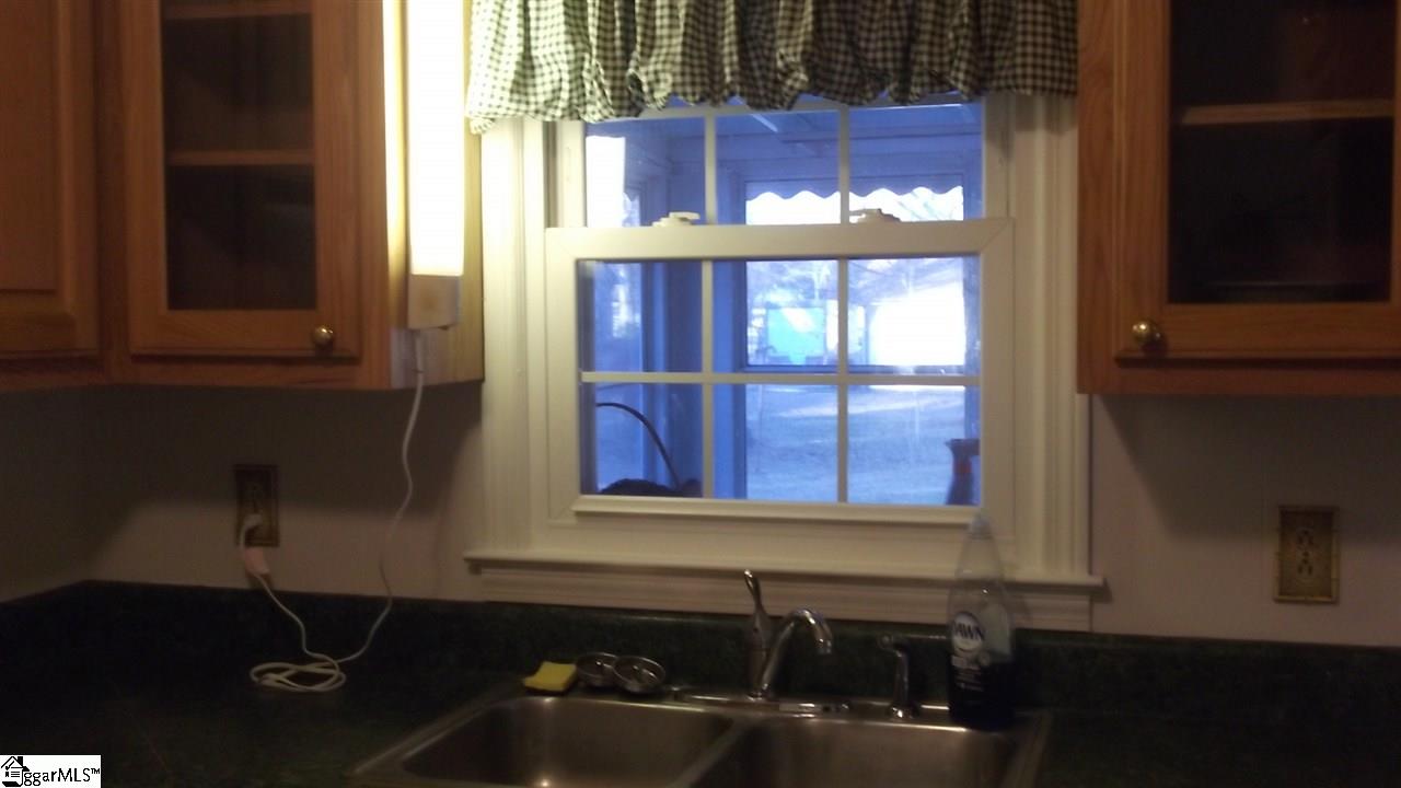 105 Old Trail Road Greenville, SC 29607 - Photo 5 of 10