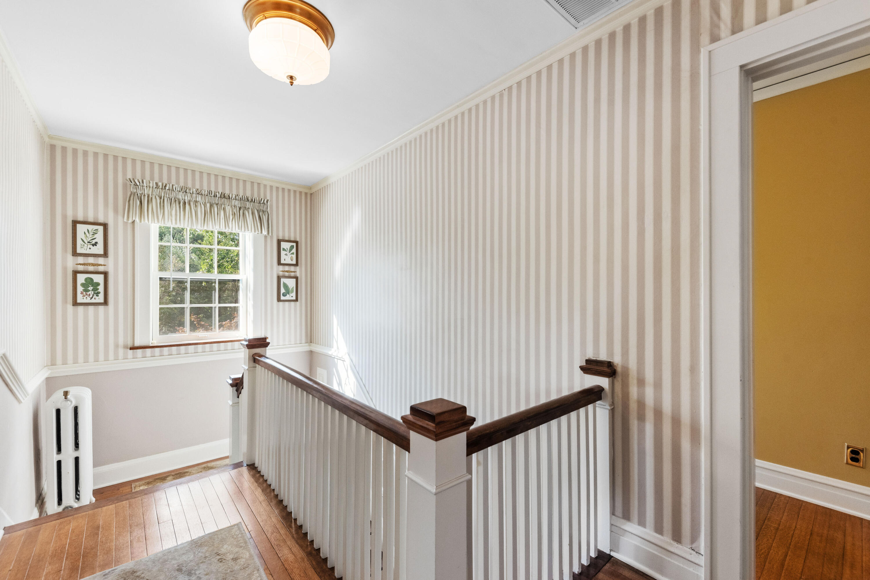 1908 Ridge Road Munster, IN 46321 - Photo 17 of 39 a view of entryway with a window