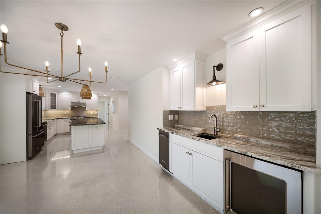 6561 Bayou Hammock Road Longboat Key, FL 34228 - Photo 19 of 81 Gallery Image 19