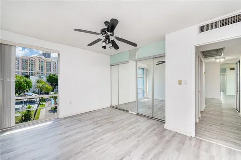 $260,000 | 17570 Atlantic Boulevard, Unit 318, Sunny Isles Beach, FL 33160