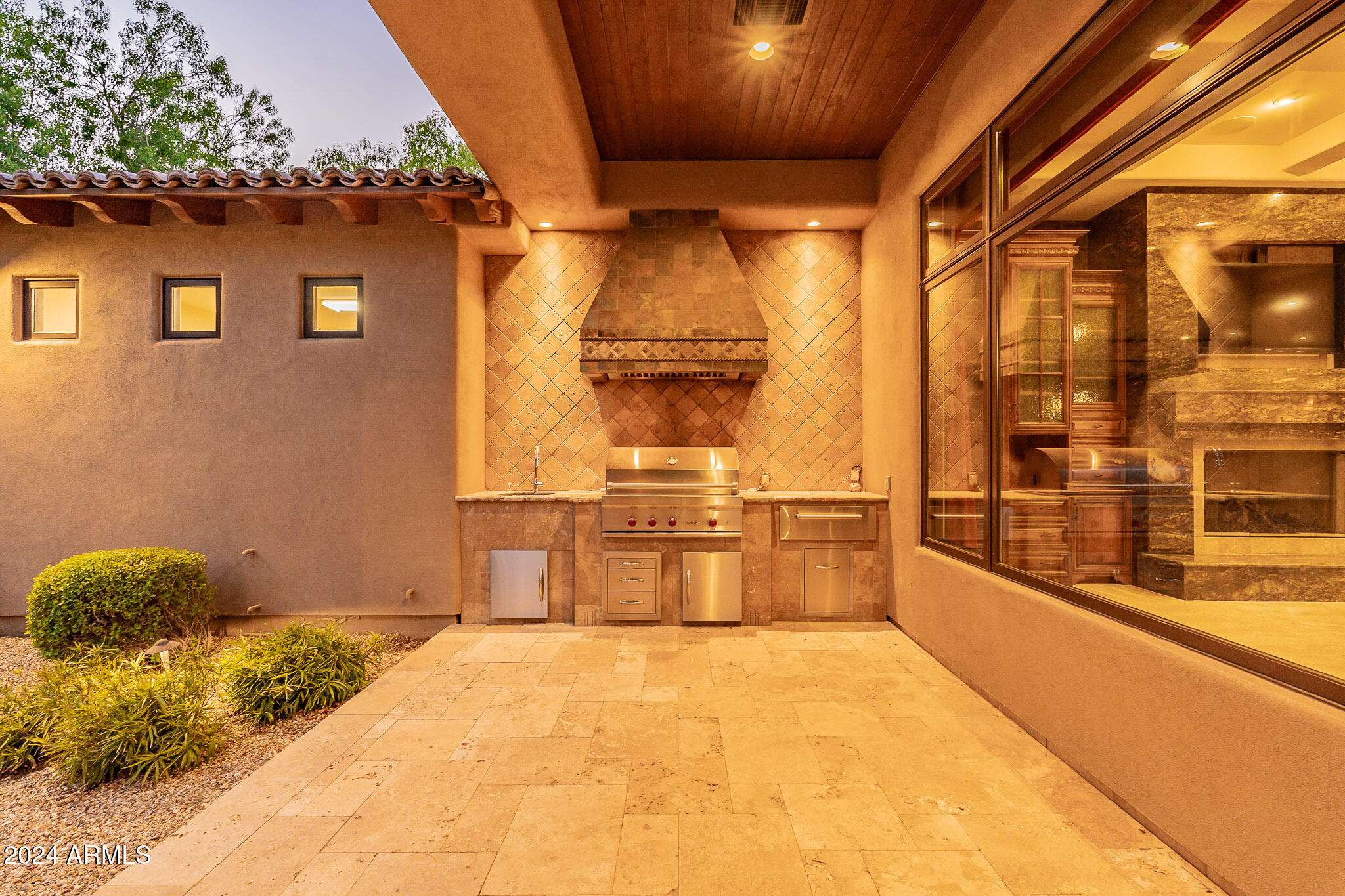 2133 East Ranch Road Tempe, AZ 85284 - Photo 95 of 116 Backyard kitchen