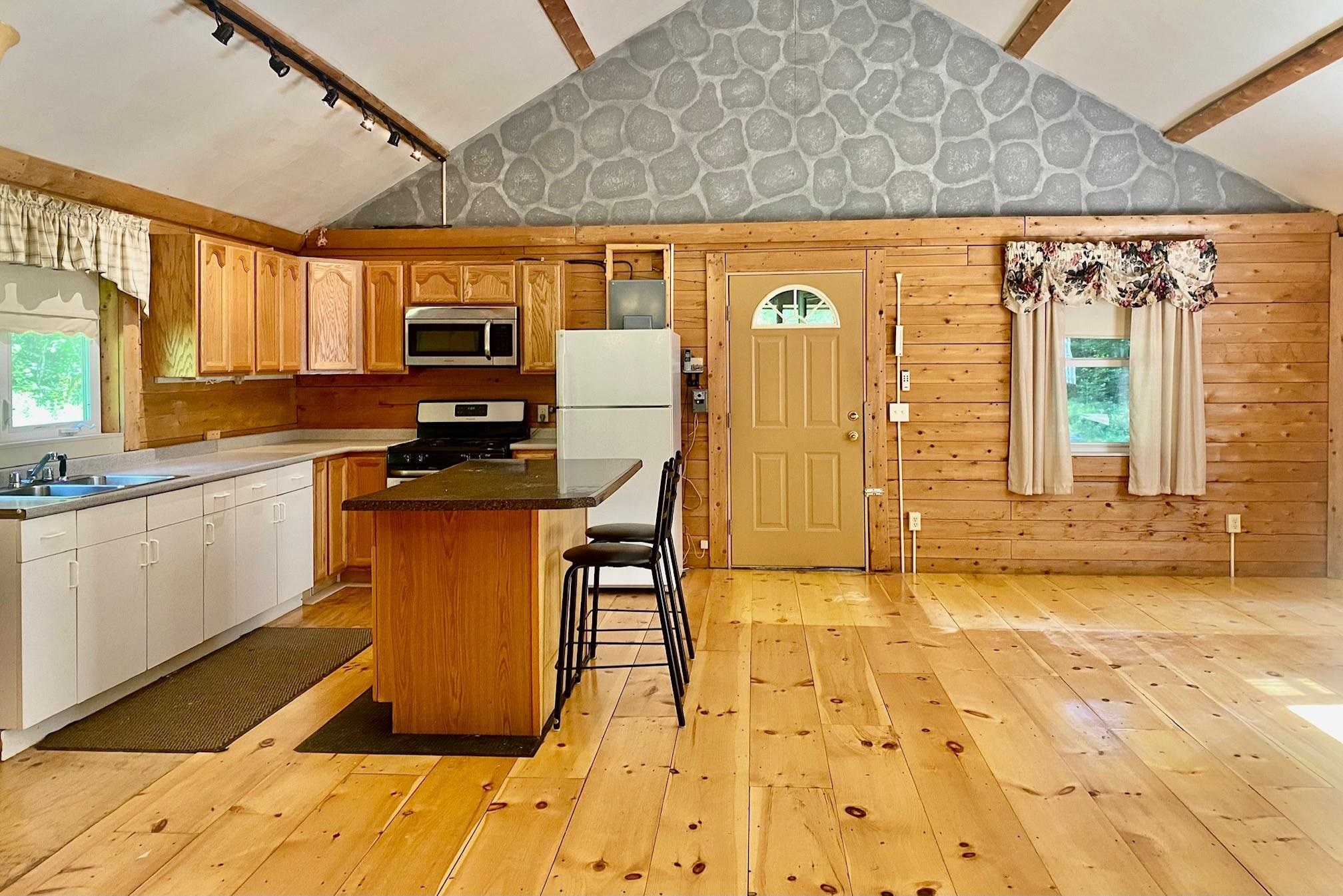 186 Canedy Road Stratton, VT 05360 - Photo 7 of 31