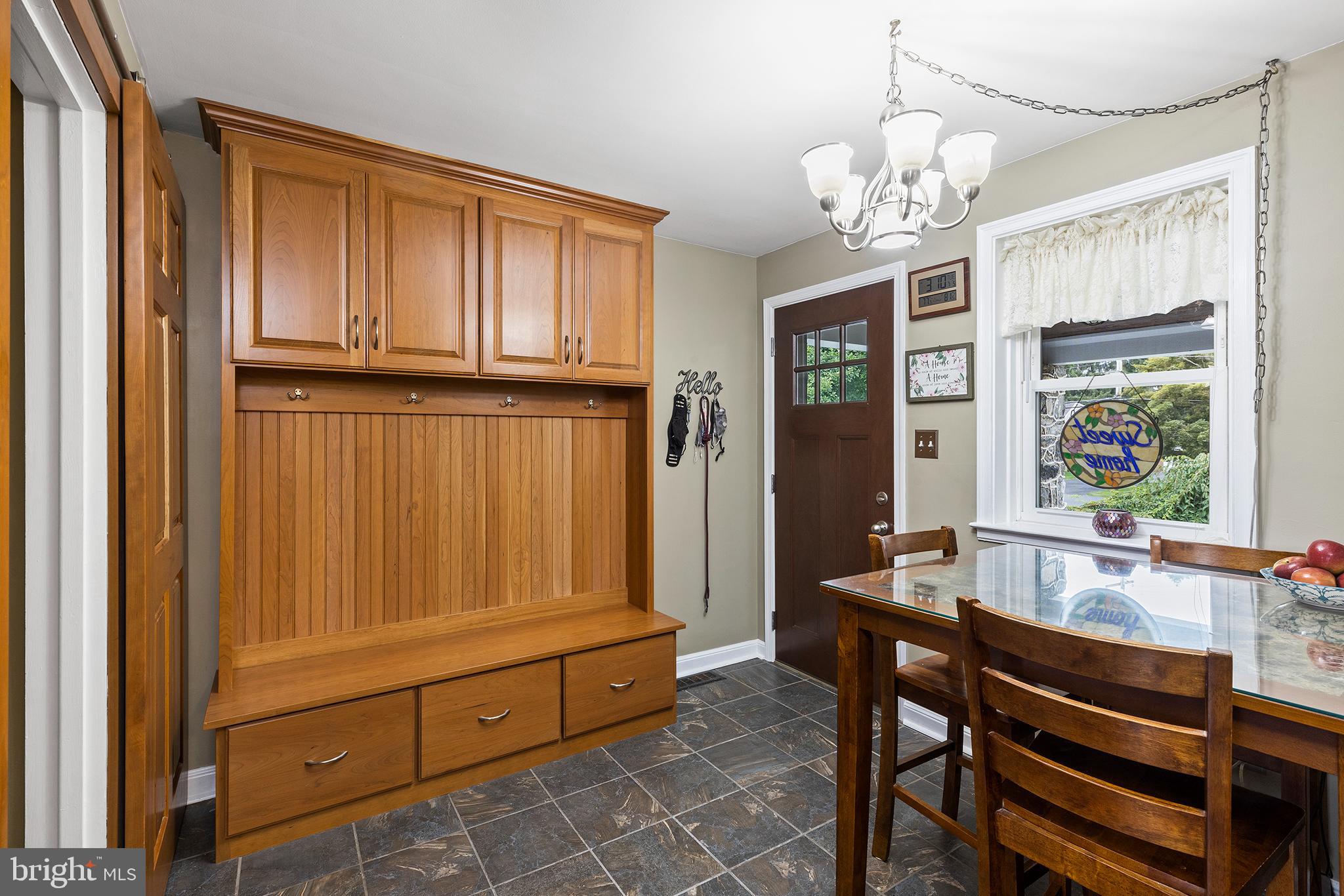 3215 Eisenbrown Road Reading, PA 19605 - Photo 12 of 40
