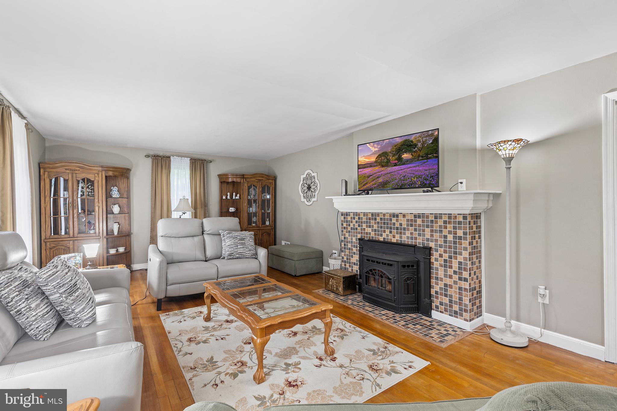 3215 Eisenbrown Road Reading, PA 19605 - Photo 5 of 40