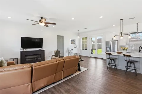 $300,000 | 1463 Trisha Court, Lake Charles, LA 70611