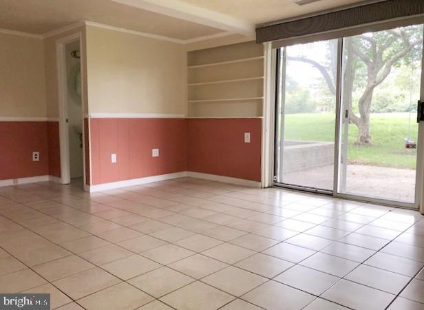 808 Hilltop Road Cinnaminson, NJ 08077 - Photo 11 of 20 Family Room