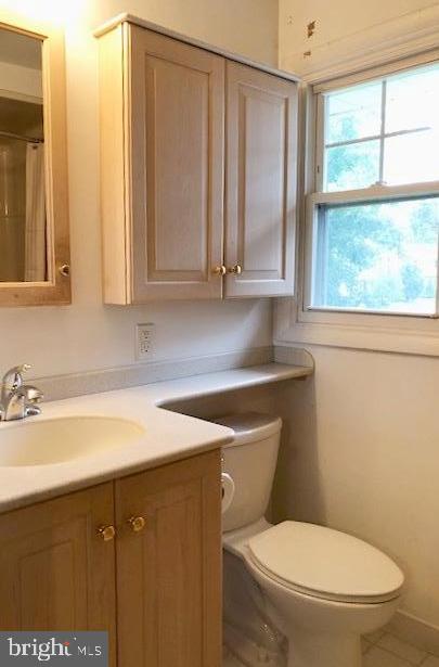 808 Hilltop Road Cinnaminson, NJ 08077 - Photo 14 of 20 Master Bathroom