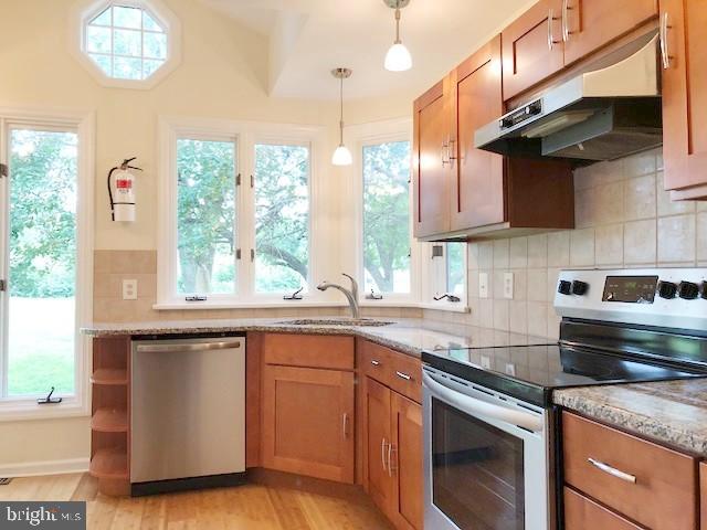 808 Hilltop Road Cinnaminson, NJ 08077 - Photo 6 of 20 Kitchen
