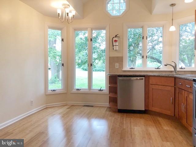 808 Hilltop Road Cinnaminson, NJ 08077 - Photo 7 of 20 Expanded Breakfast Nook