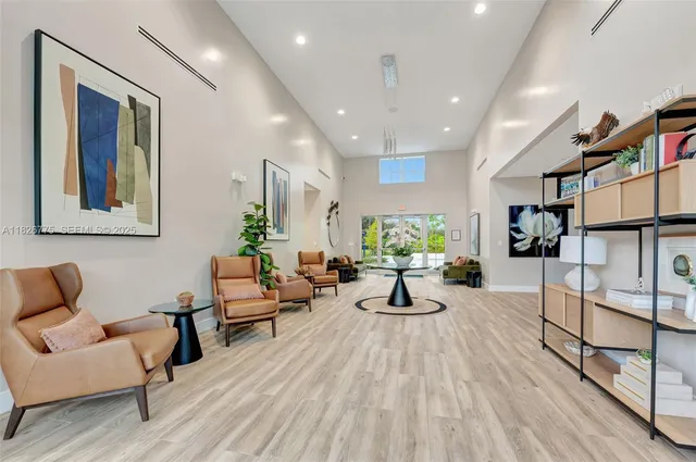 $420,000 | 12442 Northwest 10th Court, Unit C14, Coral Springs, FL 33071