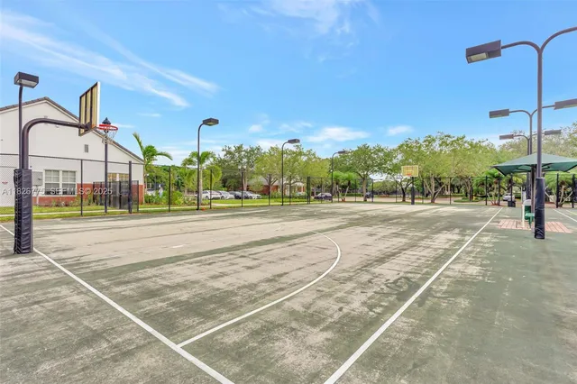 $420,000 | 12442 Northwest 10th Court, Unit C14, Coral Springs, FL 33071