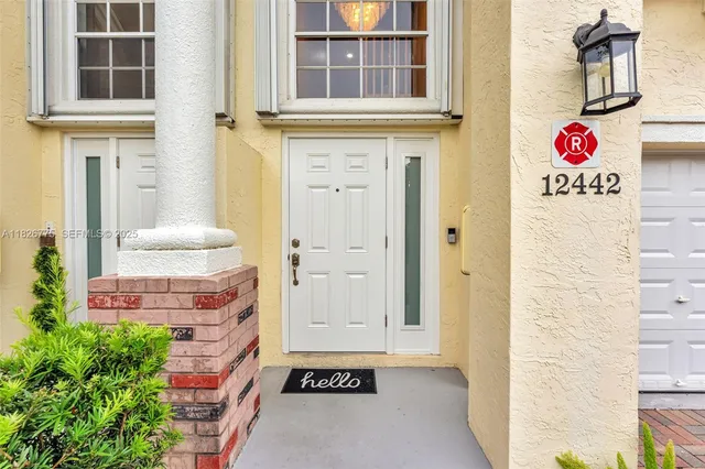 $420,000 | 12442 Northwest 10th Court, Unit C14, Coral Springs, FL 33071