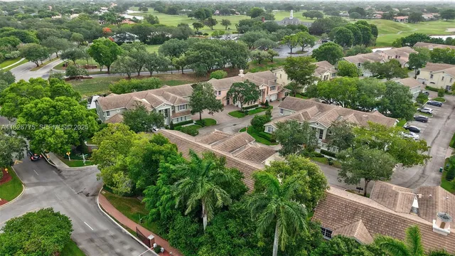 $420,000 | 12442 Northwest 10th Court, Unit C14, Coral Springs, FL 33071