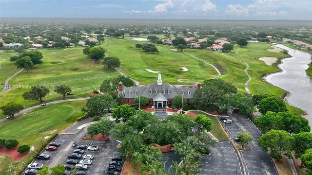 $420,000 | 12442 Northwest 10th Court, Unit C14, Coral Springs, FL 33071