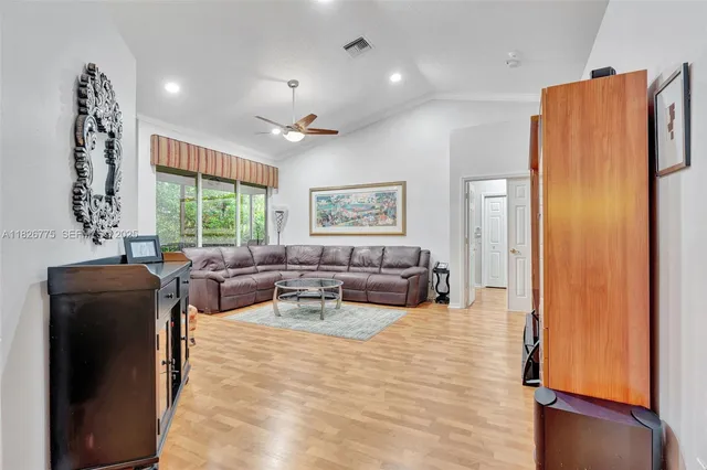 $420,000 | 12442 Northwest 10th Court, Unit C14, Coral Springs, FL 33071