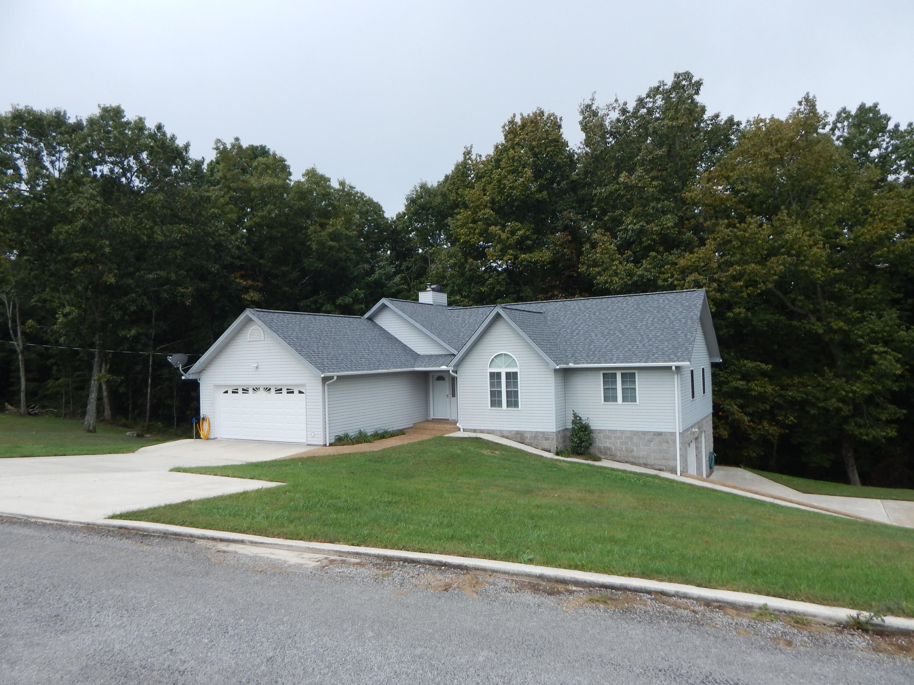 1261 Potter Road Crossville, TN 38571 - Photo 1 of 37 DSCN6045