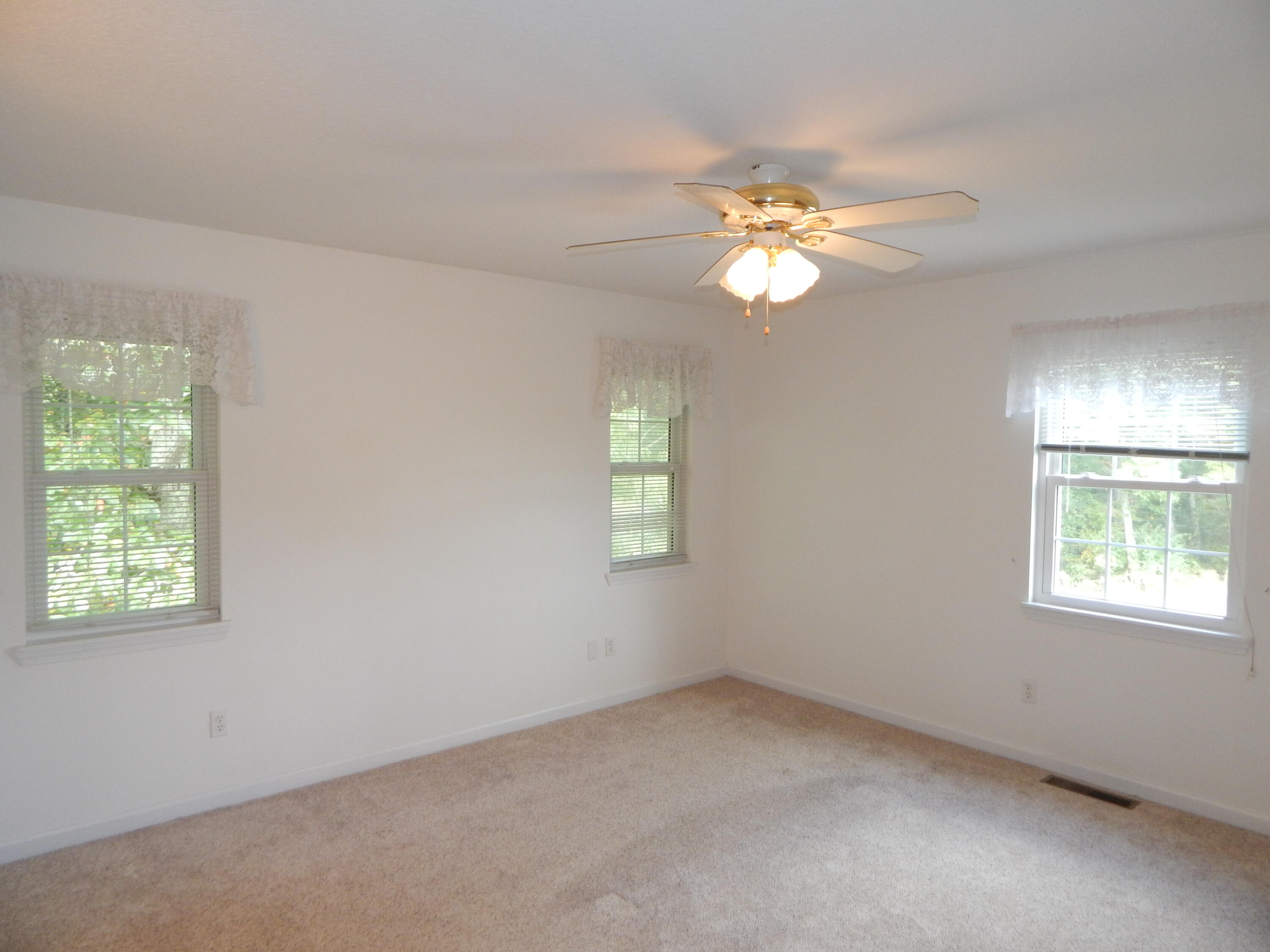 1261 Potter Road Crossville, TN 38571 - Photo 17 of 37 DSCN6076