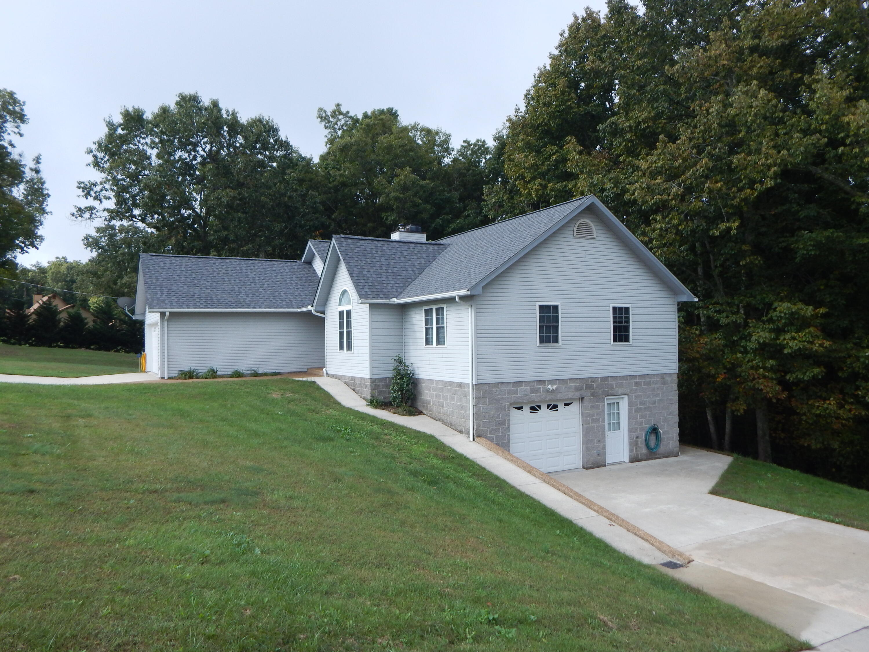 1261 Potter Road Crossville, TN 38571 - Photo 4 of 37 DSCN6050