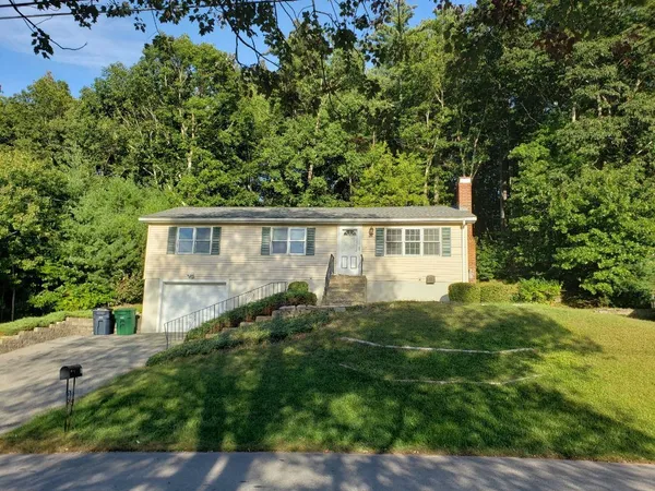 $2,900 | 2 Alford Lane, Nashua, NH 03062