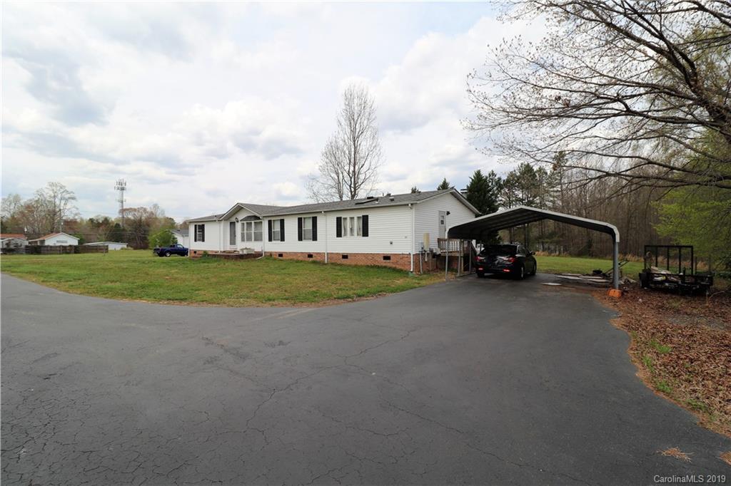 107 Cooks Lake Road Gastonia, NC 28056 - Photo 2 of 28