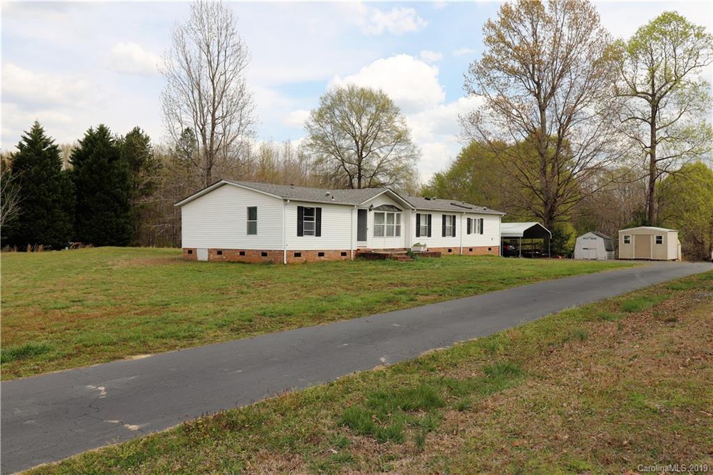 107 Cooks Lake Road Gastonia, NC 28056 - Photo 3 of 28