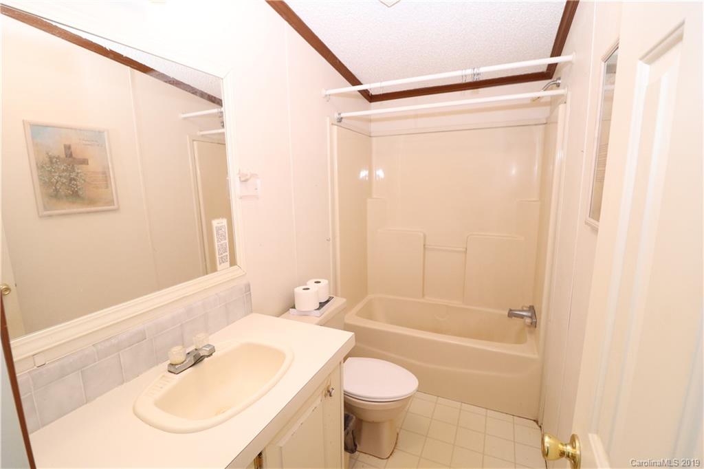 107 Cooks Lake Road Gastonia, NC 28056 - Photo 23 of 28