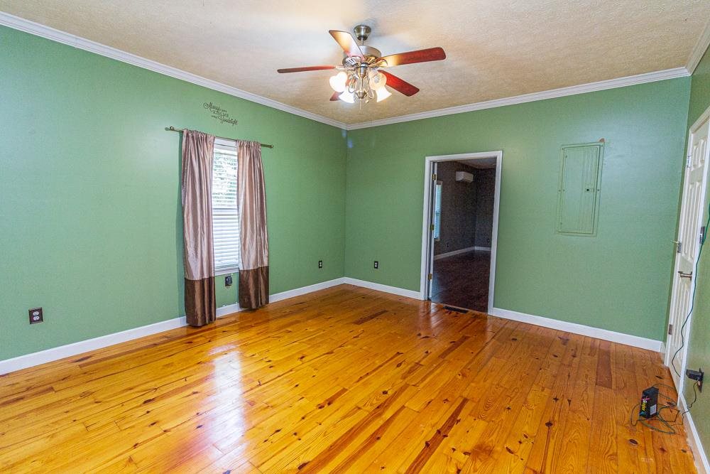 4200 Pleasant Site Road Selmer, TN 38375 - Photo 12 of 23 Gallery Image 12