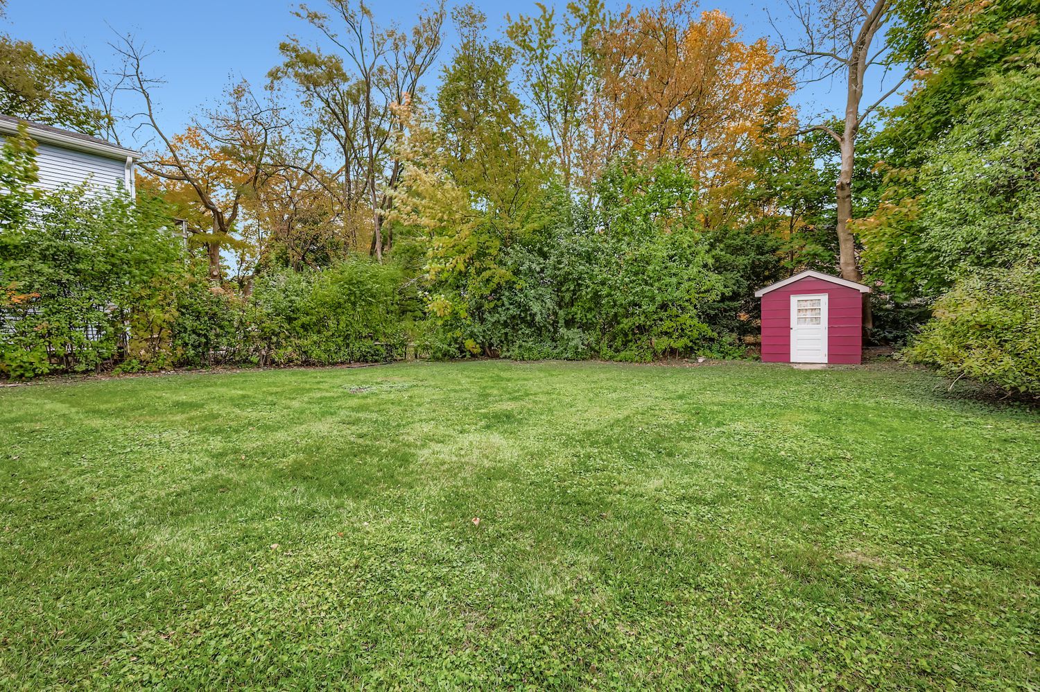 115 West Helen Road Palatine, IL 60067 - Photo 17 of 19 a fire hydrant in the middle of a field