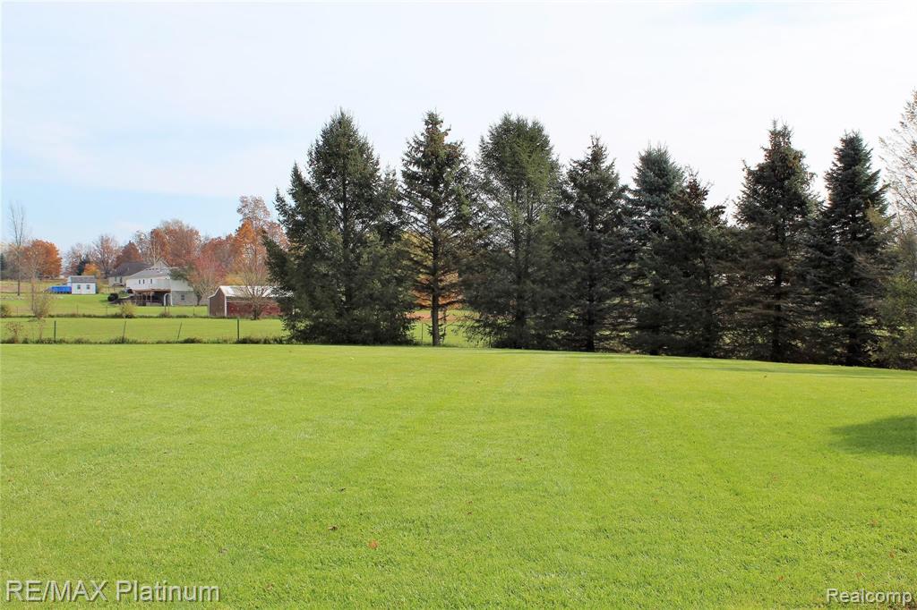 1756 Argentine Road Howell, MI 48843 - Photo 38 of 46 Gallery Image 38
