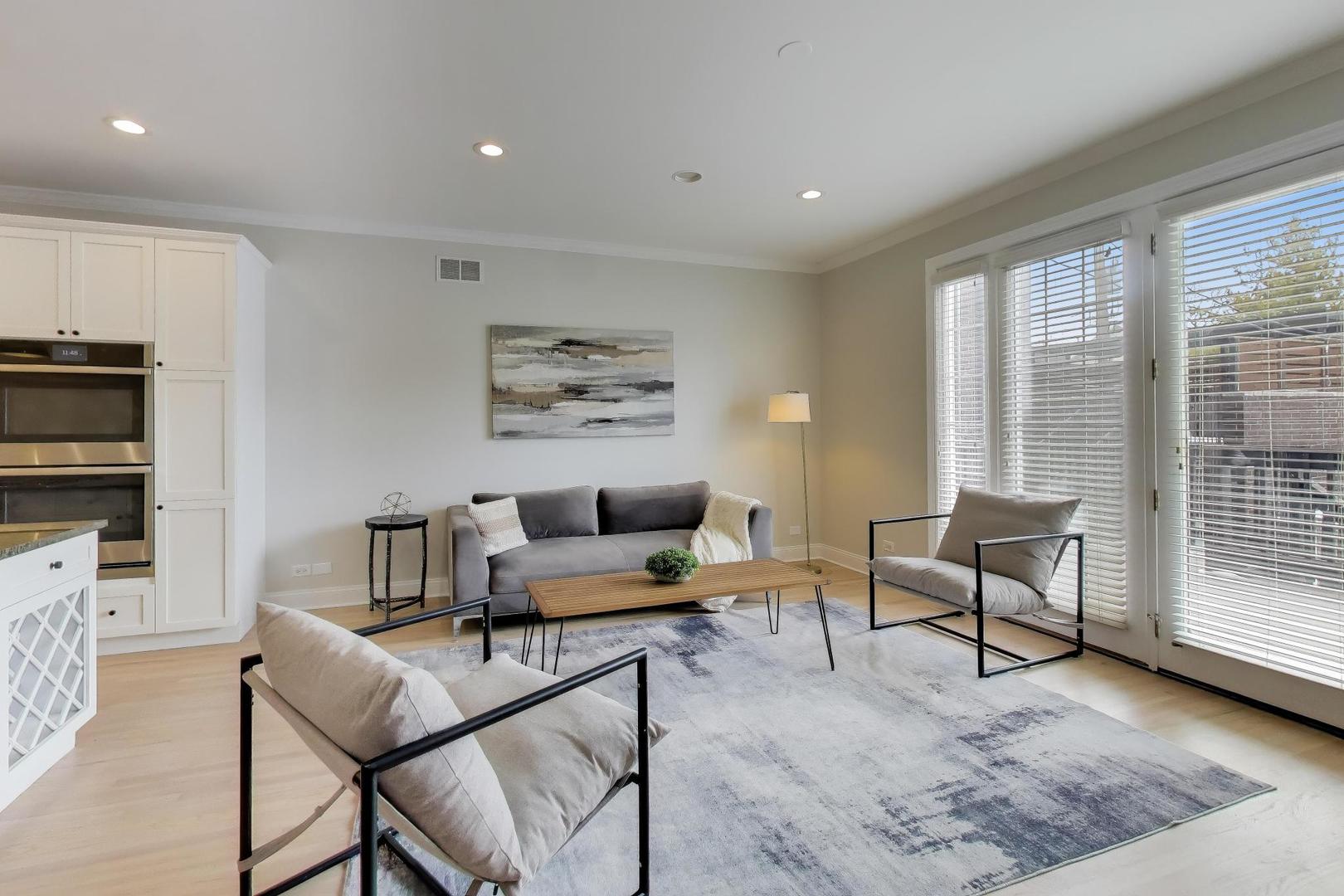 1919 West Fletcher Street Chicago, IL 60657 - Photo 12 of 54