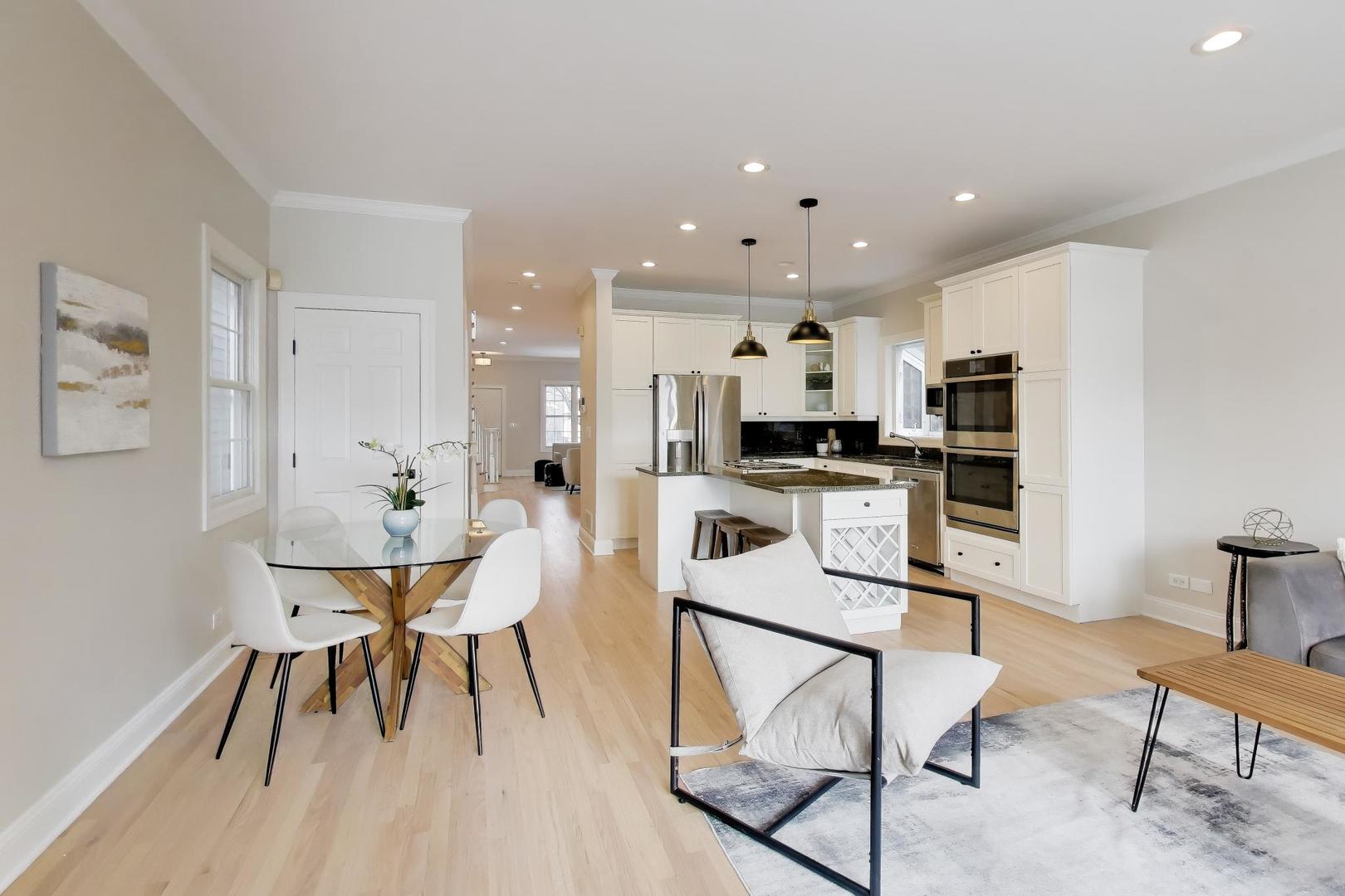 1919 West Fletcher Street Chicago, IL 60657 - Photo 15 of 54