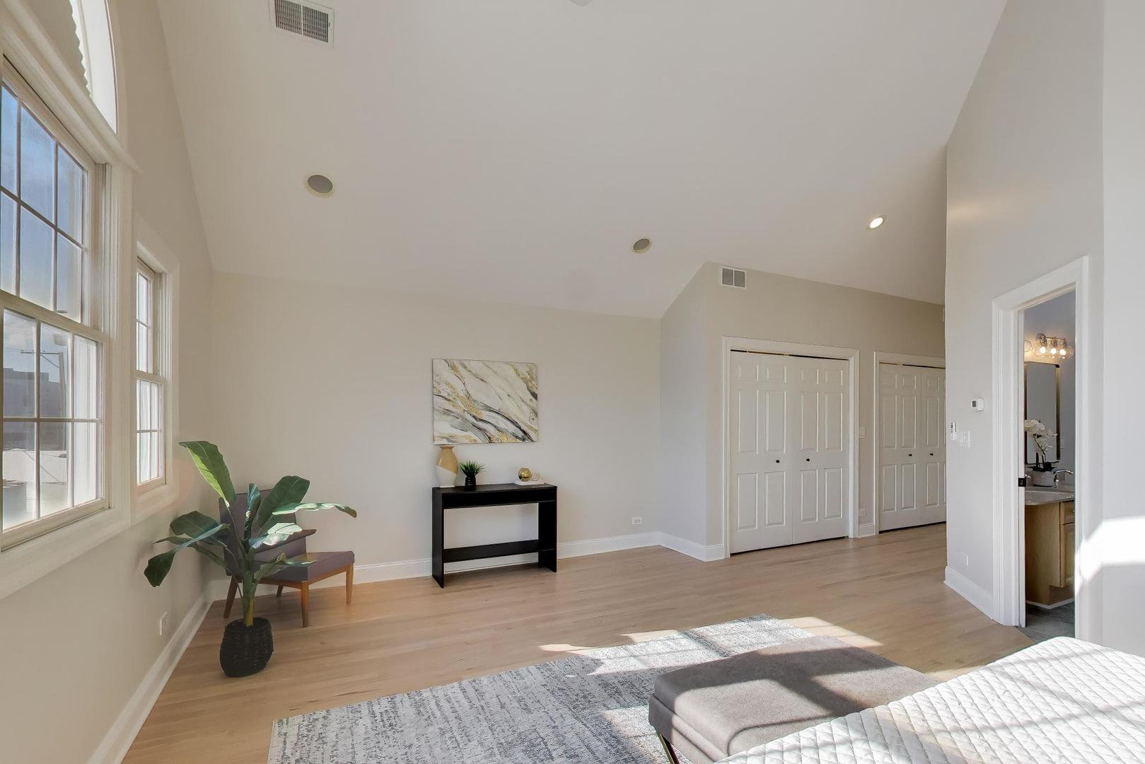 1919 West Fletcher Street Chicago, IL 60657 - Photo 21 of 54