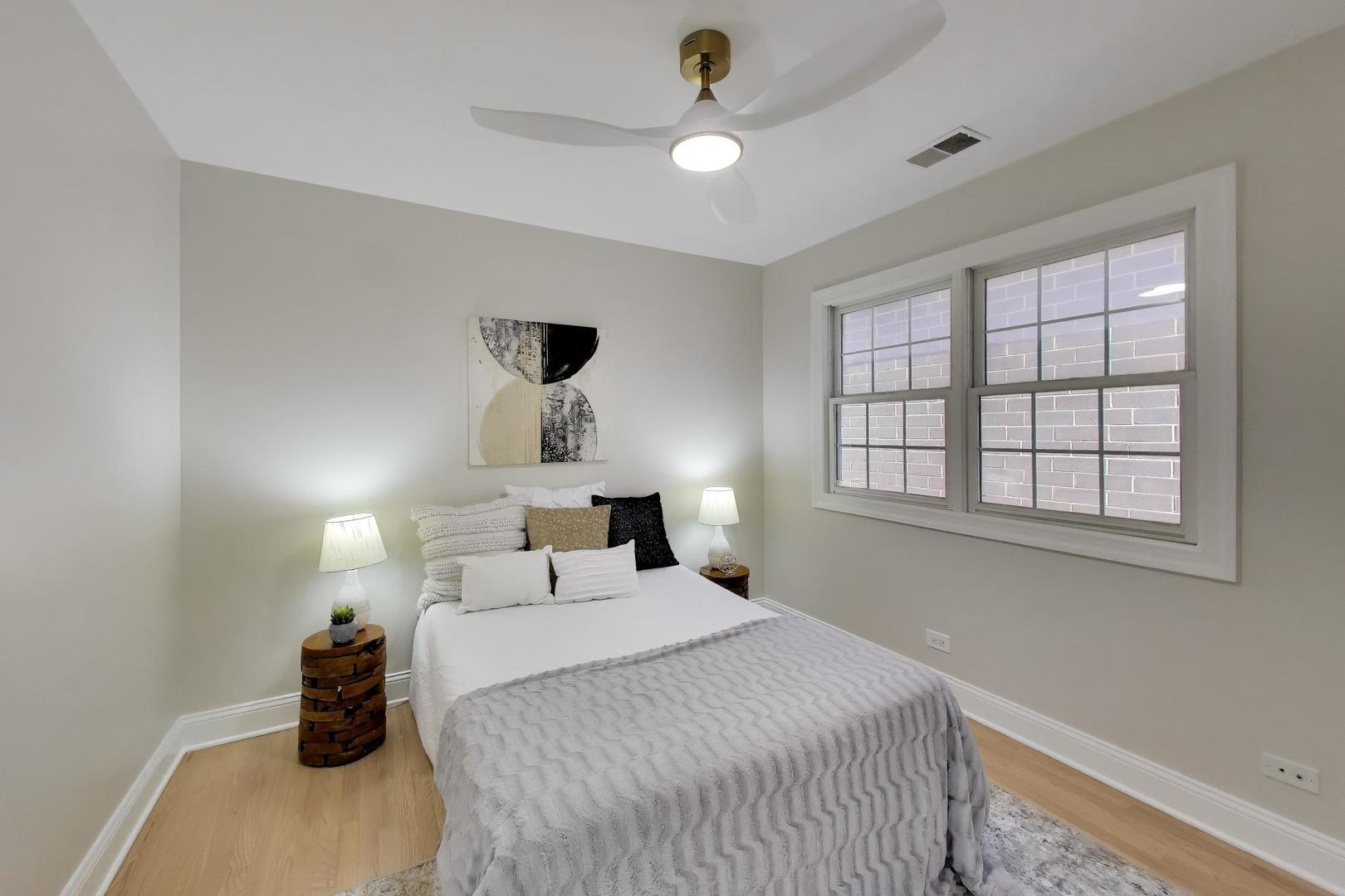 1919 West Fletcher Street Chicago, IL 60657 - Photo 28 of 54