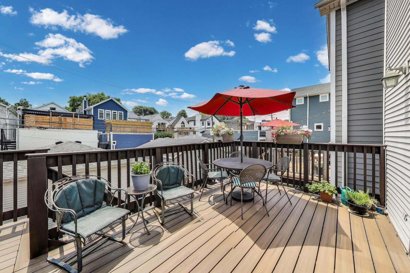 1919 West Fletcher Street Chicago, IL 60657 - Photo 40 of 54