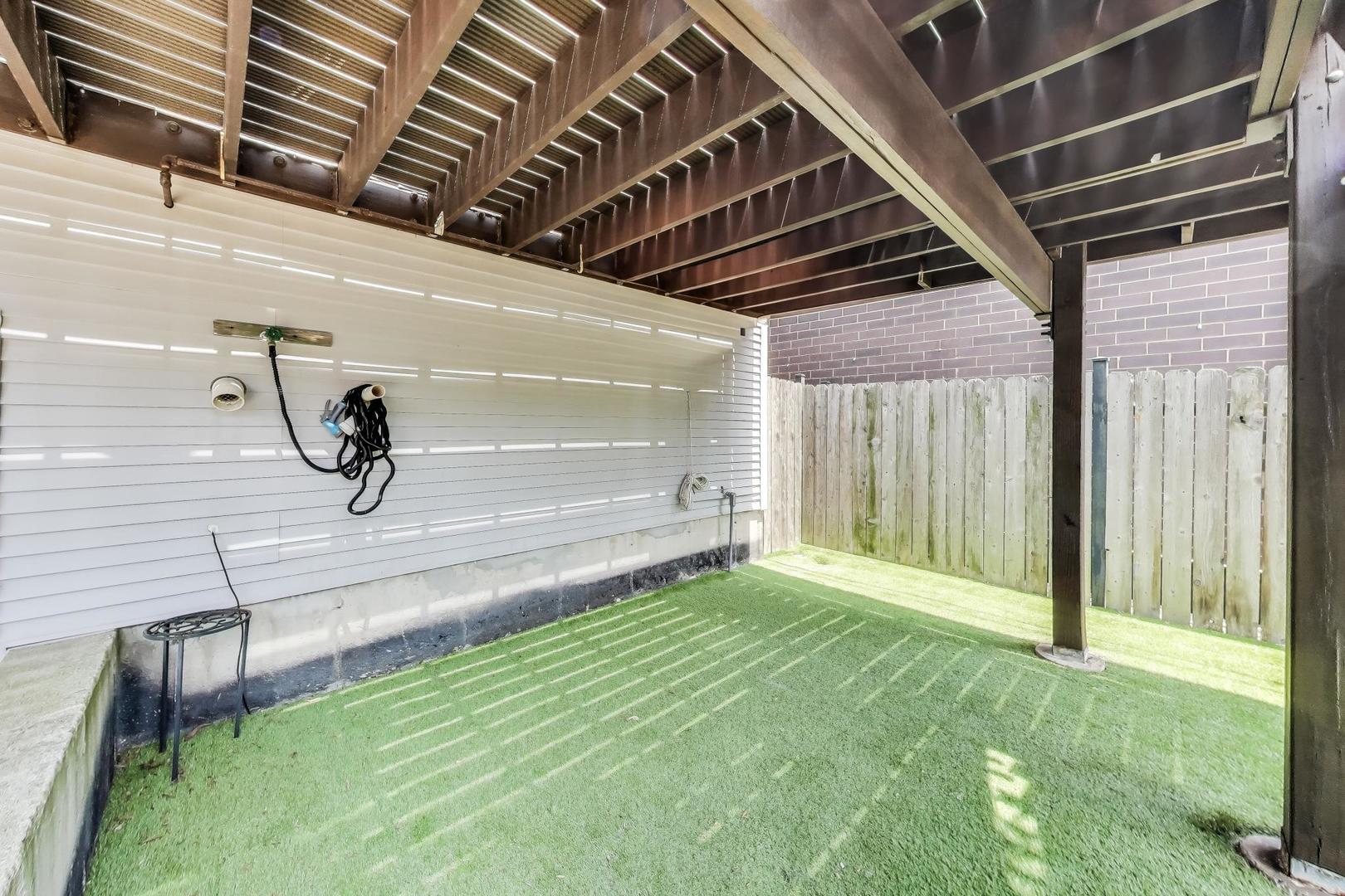 1919 West Fletcher Street Chicago, IL 60657 - Photo 49 of 54