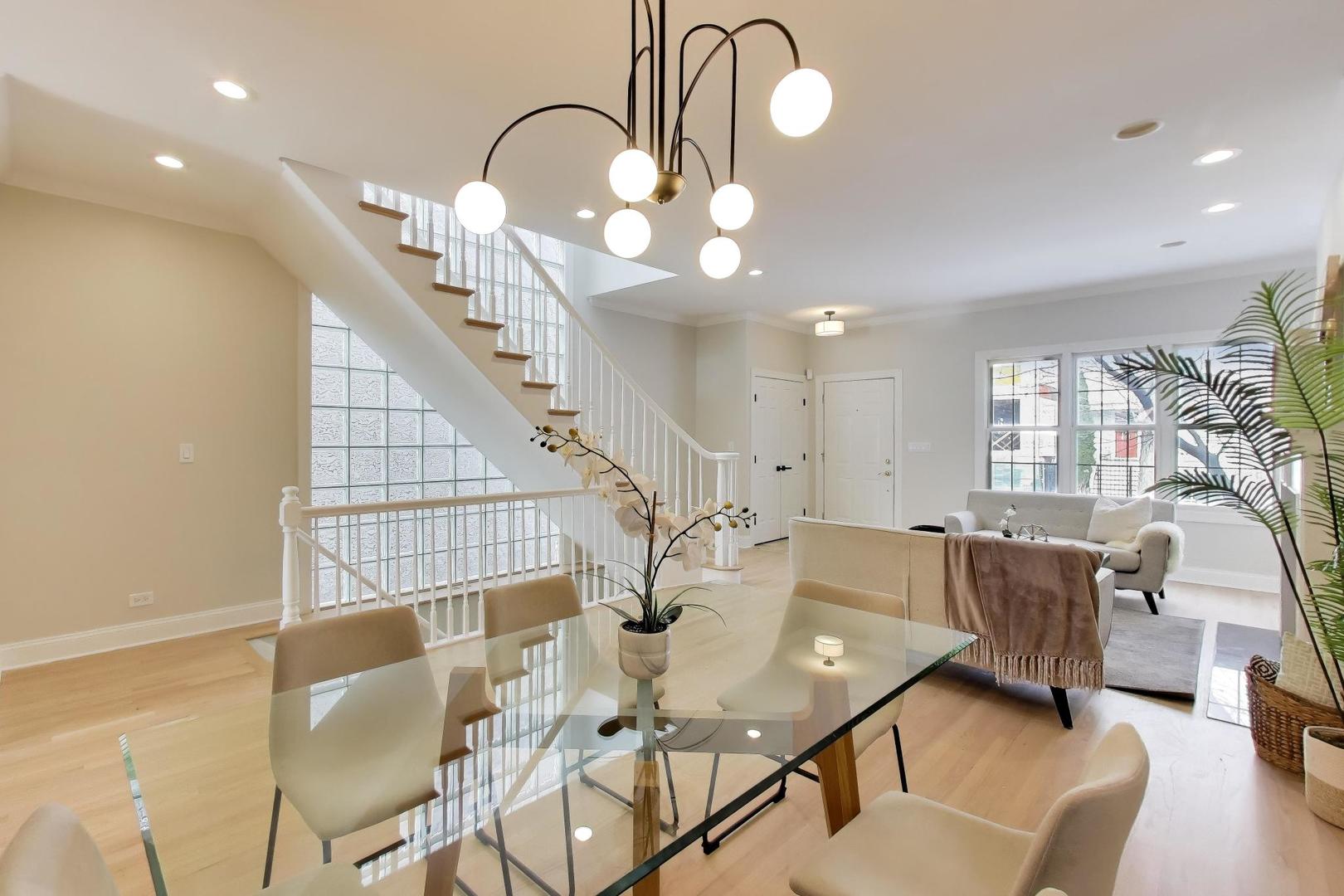 1919 West Fletcher Street Chicago, IL 60657 - Photo 6 of 54