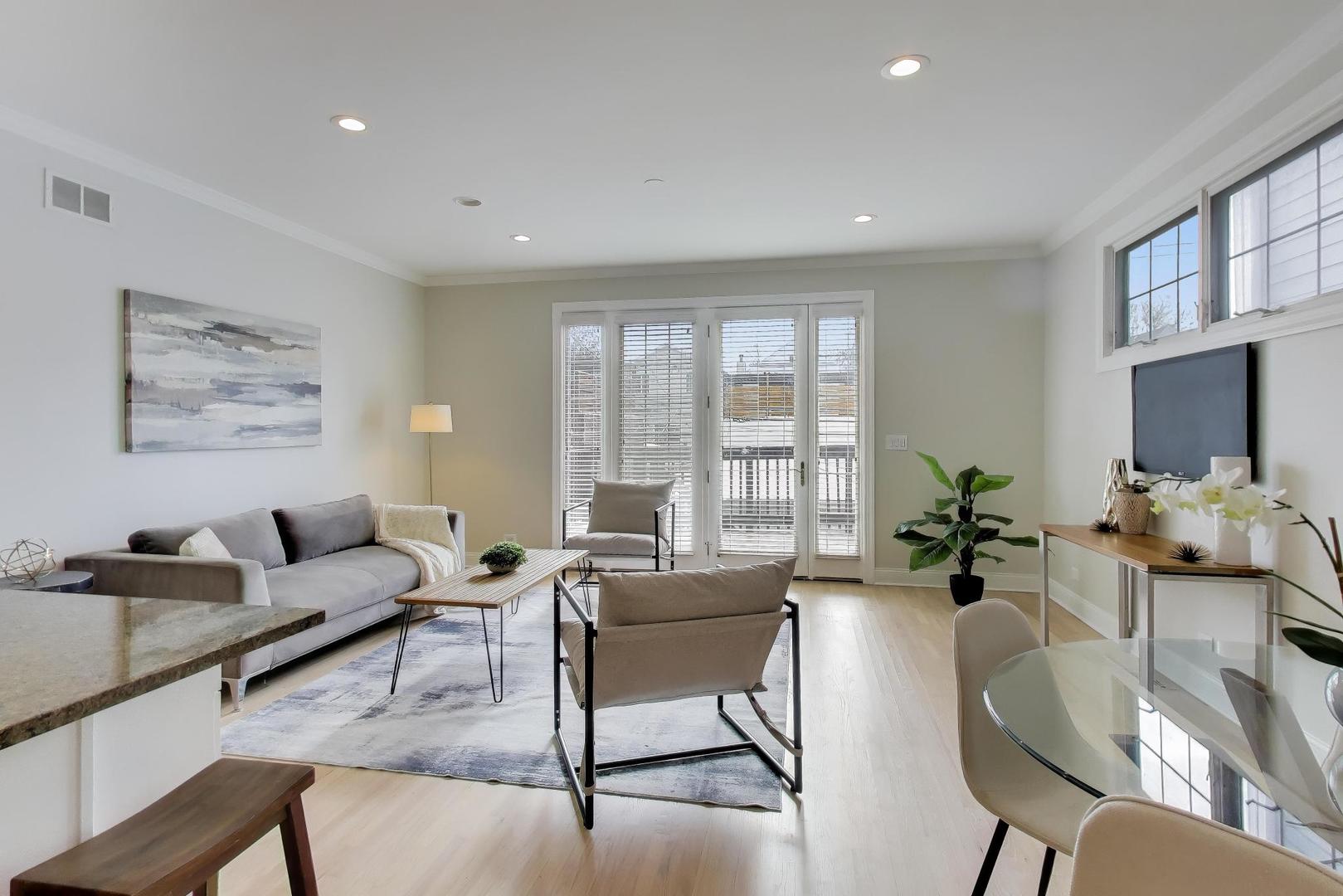 1919 West Fletcher Street Chicago, IL 60657 - Photo 8 of 54