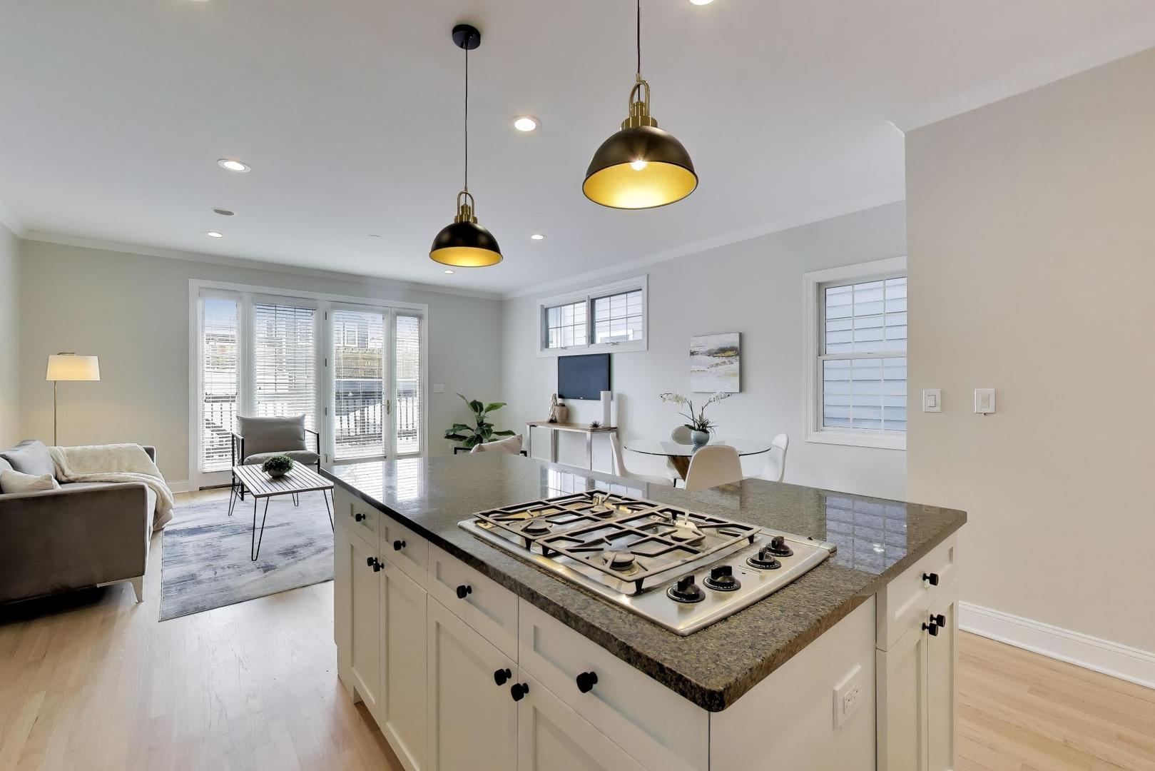 1919 West Fletcher Street Chicago, IL 60657 - Photo 10 of 54