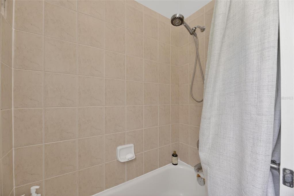 508 Islebay Drive Apollo Beach, FL 33572 - Photo 77 of 98 a bathroom with a shower and a shower