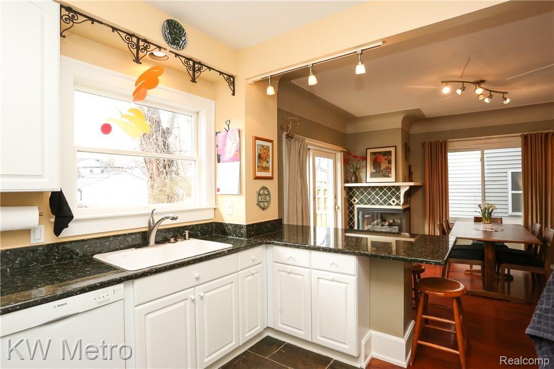 947 Princeton Road Berkley, MI 48072 - Photo 18 of 51 Princeton-18.jpg