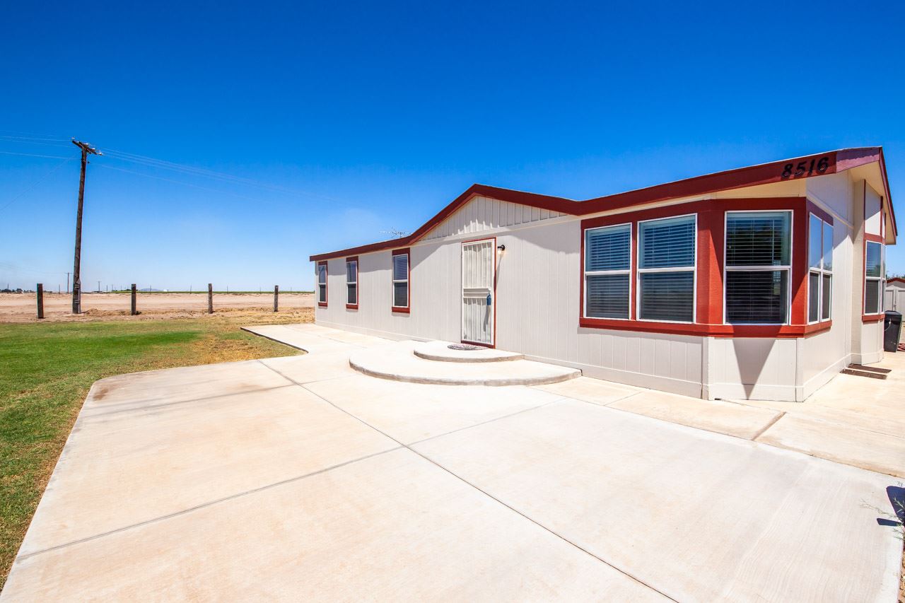 8516 East Buckshot Road Yuma, AZ 85365 - Photo 1 of 20 Gallery Image 1