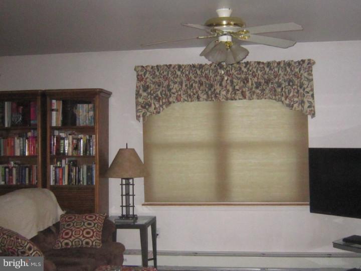 44 Tinder Road Levittown, PA 19056 - Photo 7 of 12 Family Room