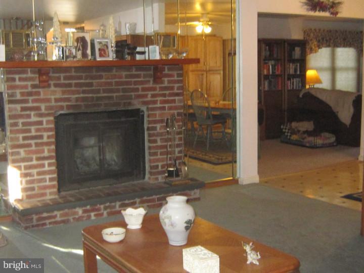 44 Tinder Road Levittown, PA 19056 - Photo 10 of 12 Living Room