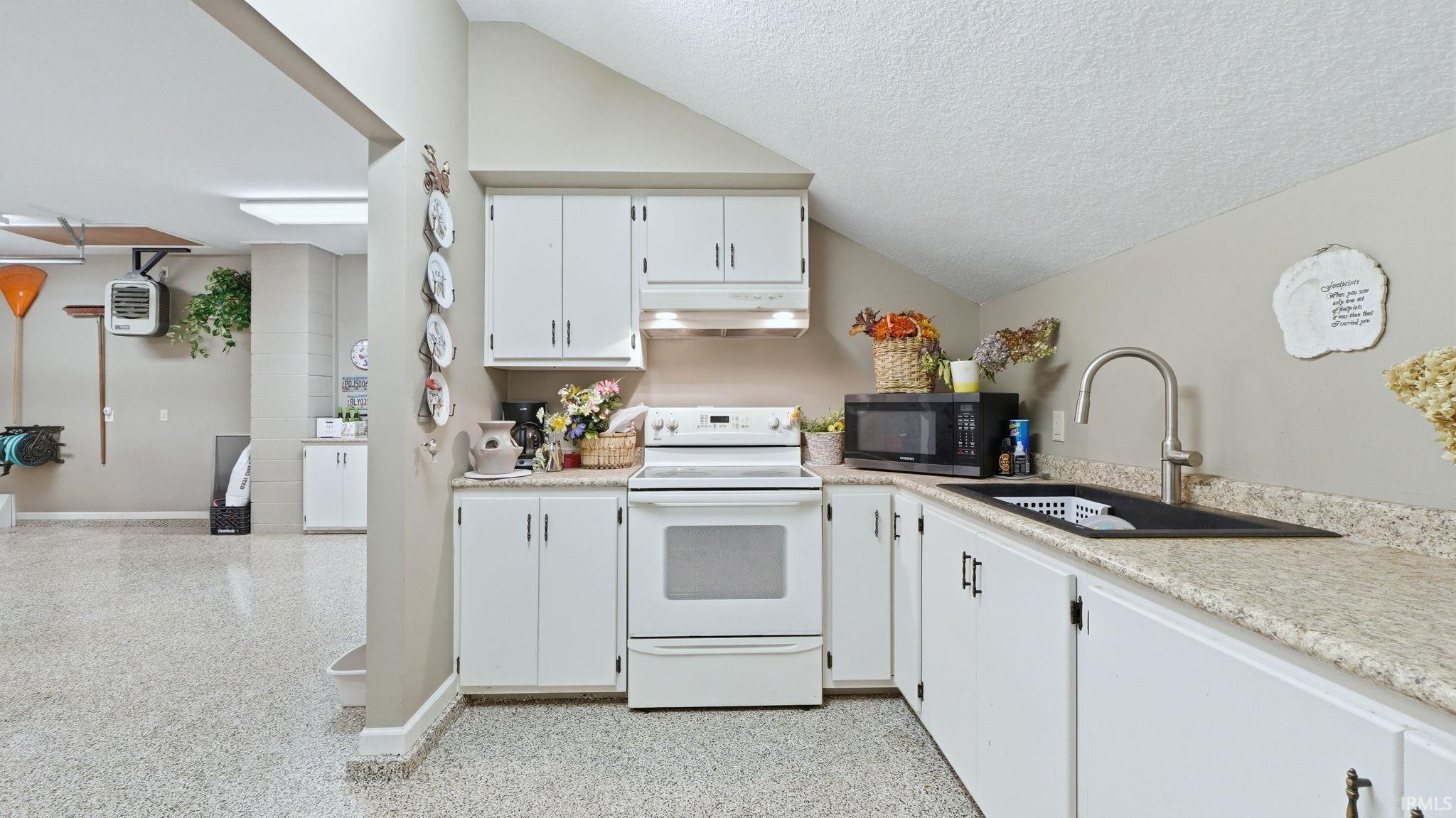 21918 Campbell Road Spencerville, IN 46788 - Photo 10 of 29