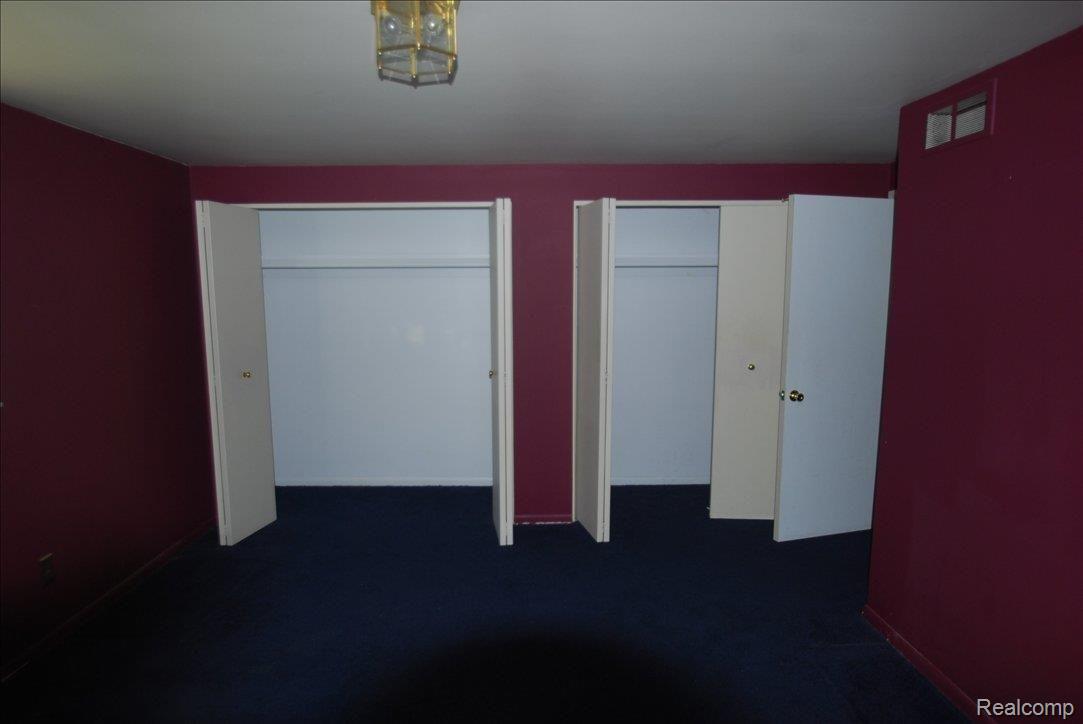 4733 Quarton Road Bloomfield Hills, MI 48301 - Photo 11 of 20 Master bedroom