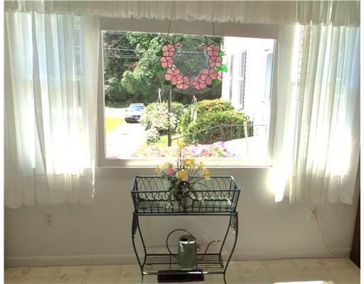 33 Main Street Raymond, ME 04071 - Photo 8 of 21 Kitchen. Large picture window...