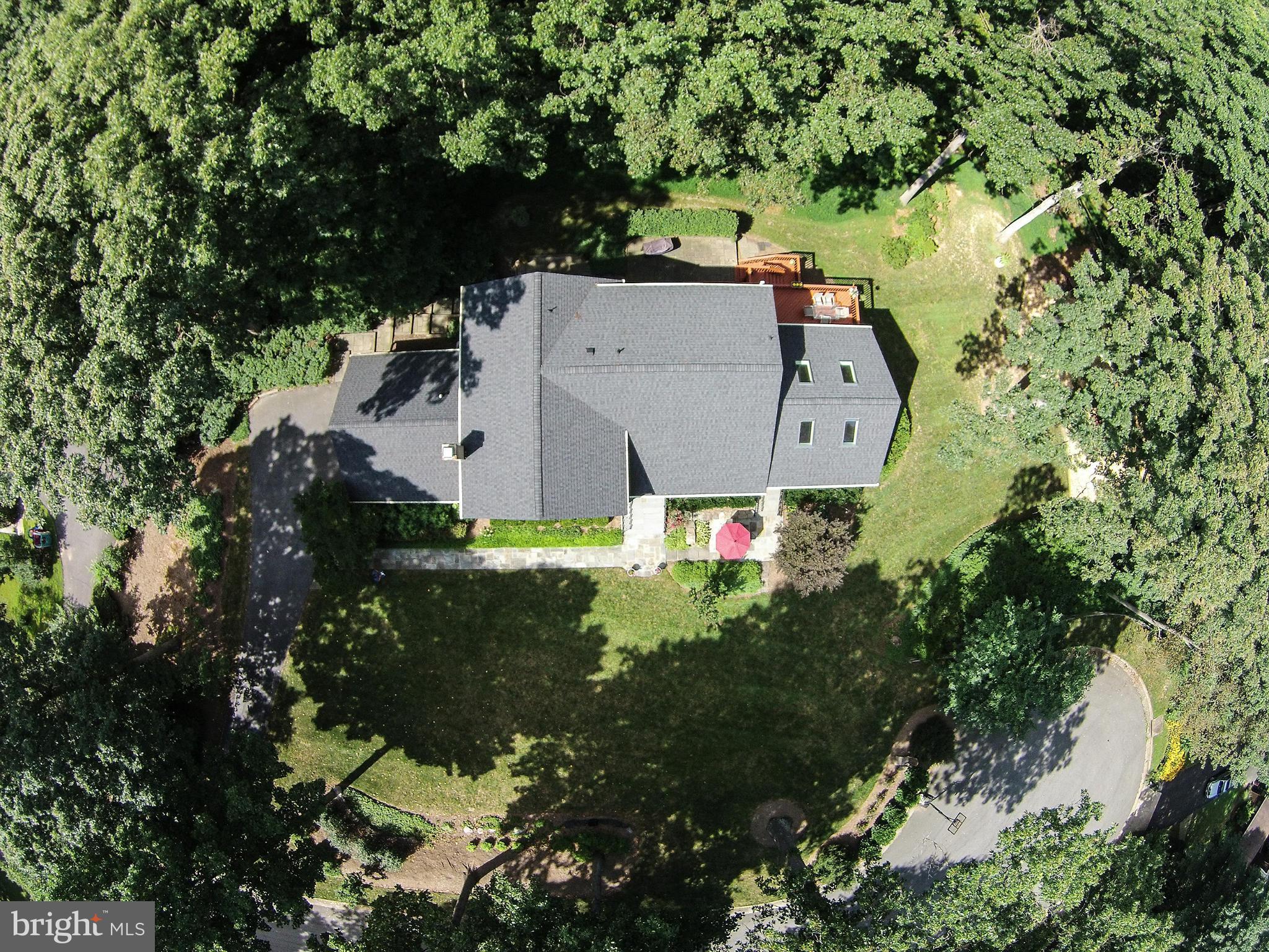11733 Quay Road Oakton, VA 22124 - Photo 2 of 30 Exterior (General)