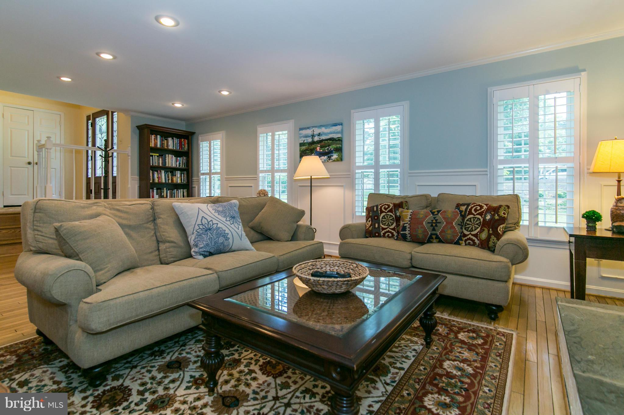 11733 Quay Road Oakton, VA 22124 - Photo 12 of 30 Family Room