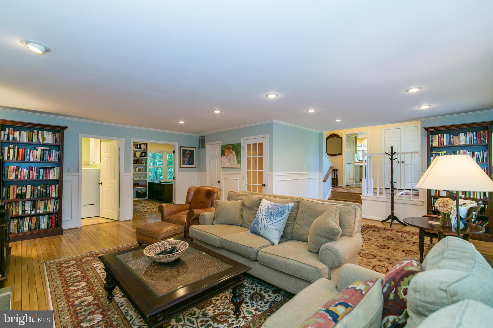 11733 Quay Road Oakton, VA 22124 - Photo 13 of 30 Family Room